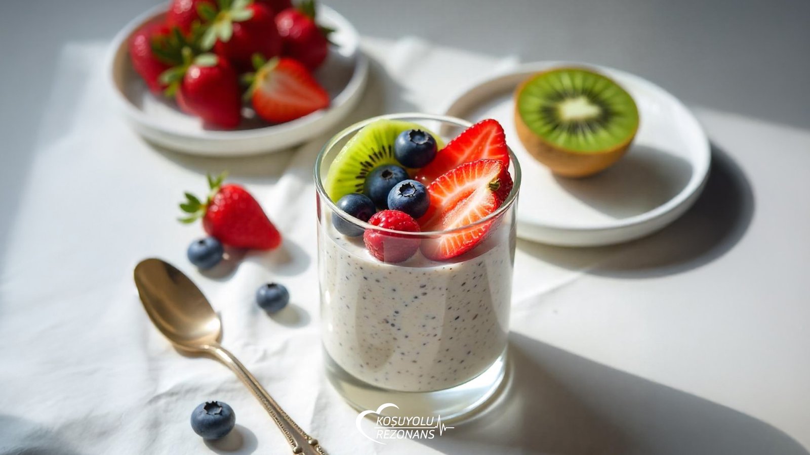 Hindistan Cevizli Chia Parfe